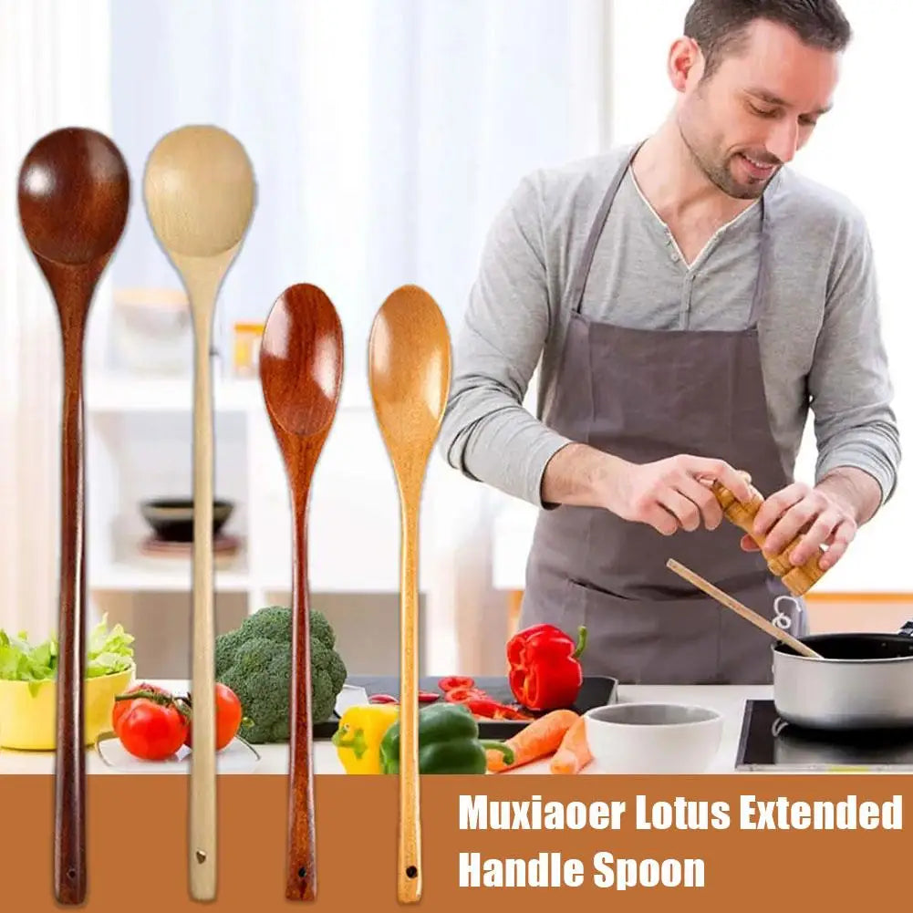 Cuchara de servir de madera con mango largo