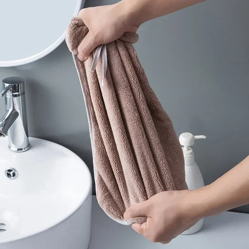 Colgar toallas de mano con pajarita