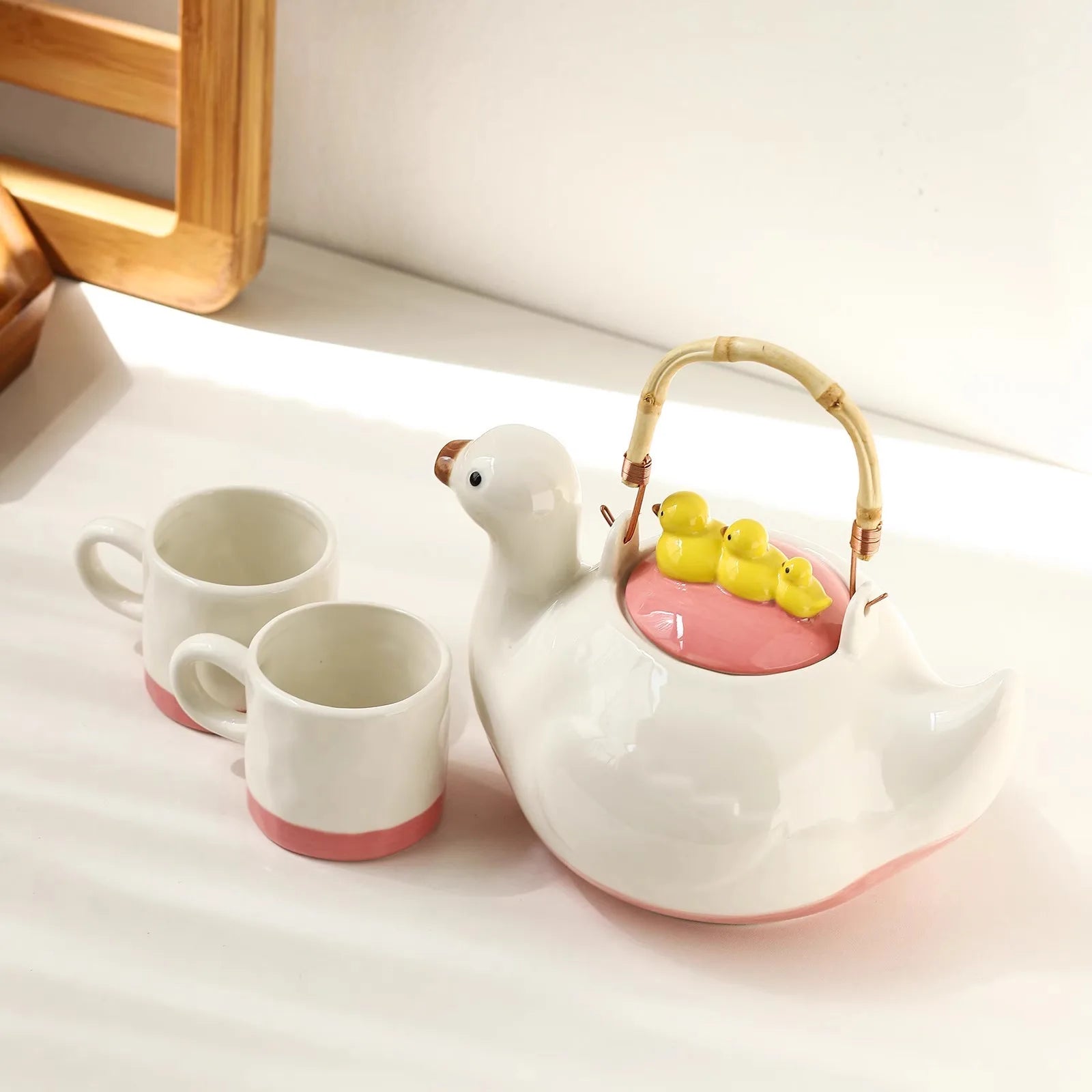 Duck-Shaped Kettle and Cup Set